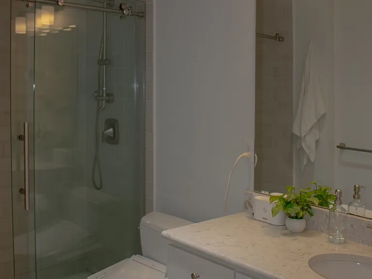 160 Lee St #109 — Photo 17