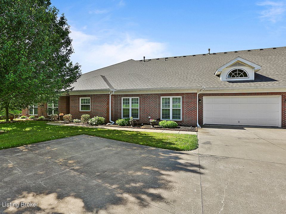 1st image of 404 Turnberry Ln