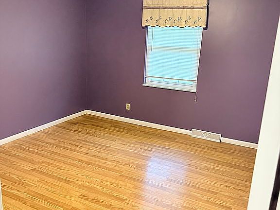 3rd image of 8414 W Dogwood Dr