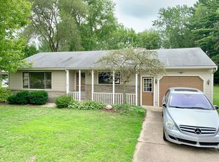 12060 James St, Holland, MI 49424