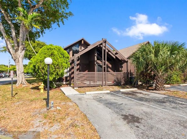 499 N University Dr, Plantation, FL 33324