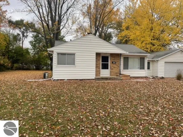 1111 E Andre Ave, Mount Pleasant, MI 48858