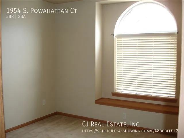 1954 S Powahatan Ct — Photo 2