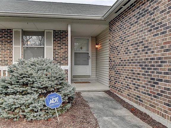 2nd image of 4332 Ashwood Dr