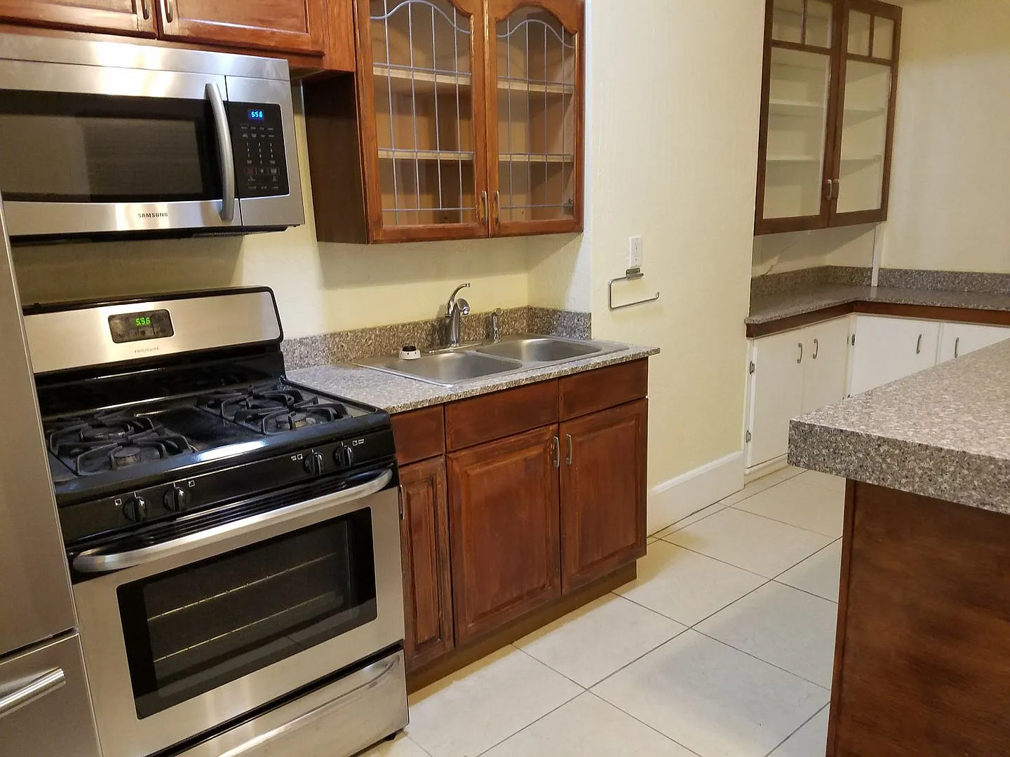 Jersey Apartments — Photo 2