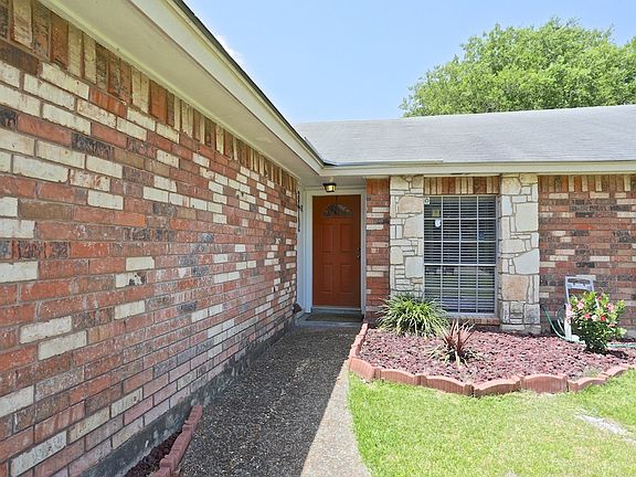 4th image of 4913 Wedgewood Dr