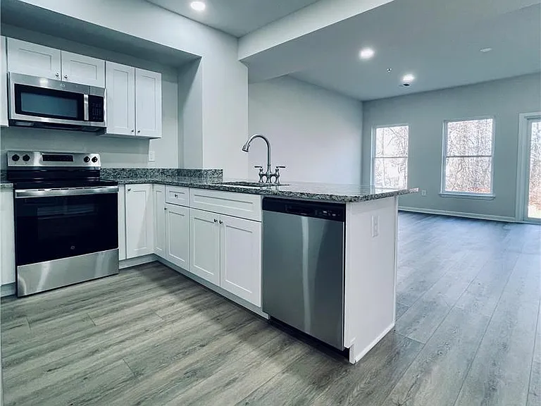 314 Barber St #35 — Photo 2