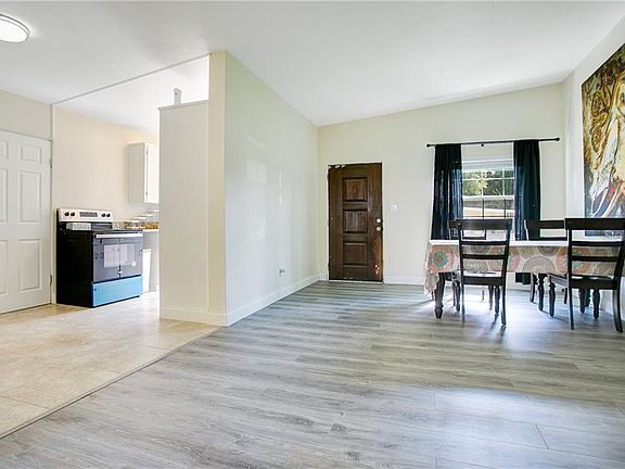 3rd image of 28 N Oxalis Dr