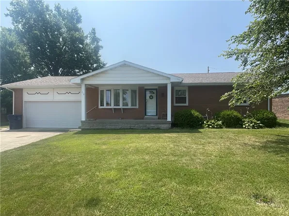 116 Beverly Dr, Paris, IL 61944