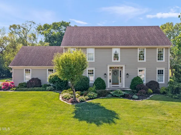 1252 Valley Bend Ct, Perrysburg, OH 43551