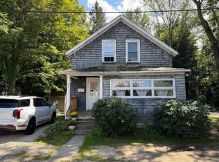 24 Union St, Merrimac, MA 01860