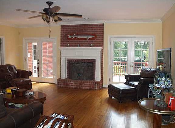 3rd image of 2617 Charleston Oaks Dr E
