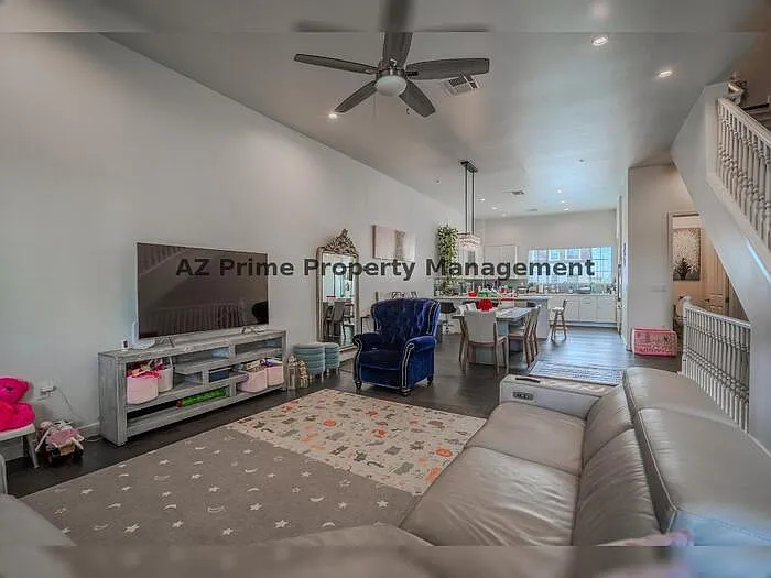 4438 N 27th St #4 — Photo 10