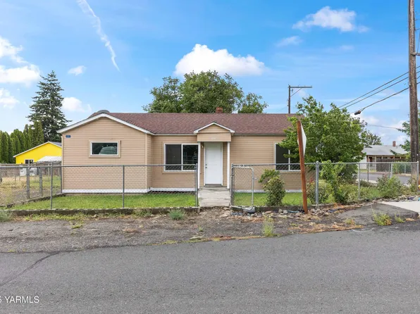 1311 Arkansas Ave, Tieton, WA 98947