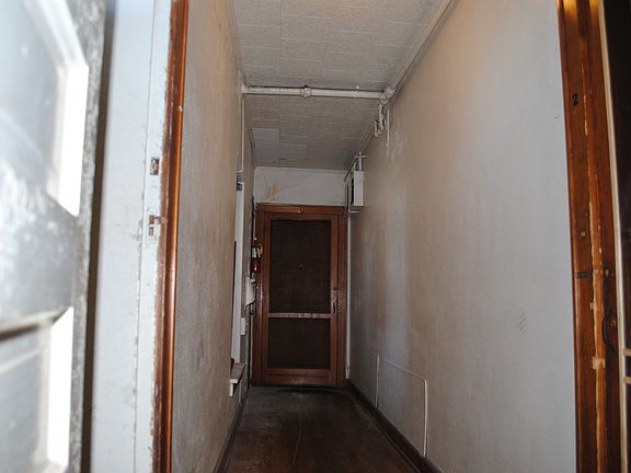 2nd image of 223 N Penn Ave