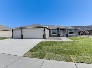 6162 W 32nd Ave, Kennewick, WA 99338