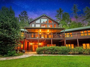 20 Bear Trl, Ellijay, GA 30540