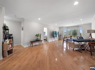 123 The Promenade Unit 123, Edgewater, NJ 07020