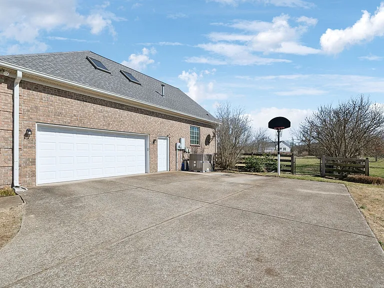4115 Jensome Ln — Photo 47