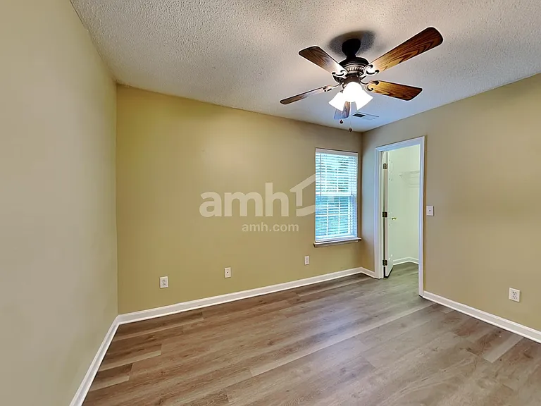 225 Chilmark Ridge Dr — Photo 17