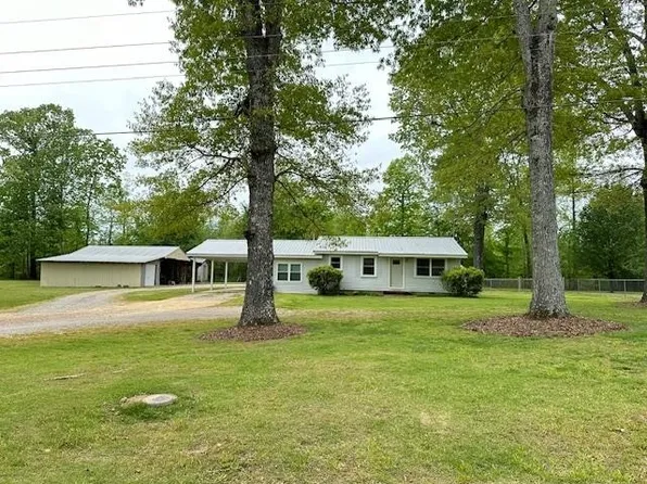 250 Willis St, Saltillo, TN 38370