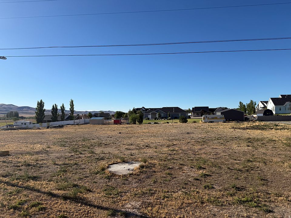 1st image of 126 W Burraston Rd