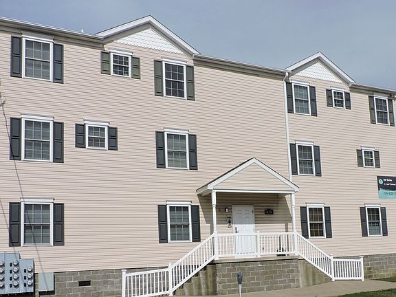 2nd image of 456 2nd St Unit 7