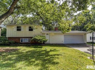 24 Sunnyside Dr, Springfield, IL 62702