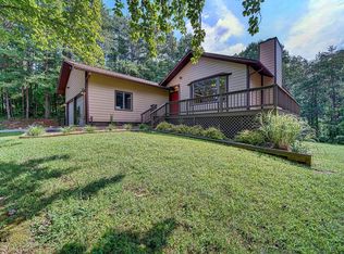 5164 Pine Crest Rd, Young Harris, GA 30582