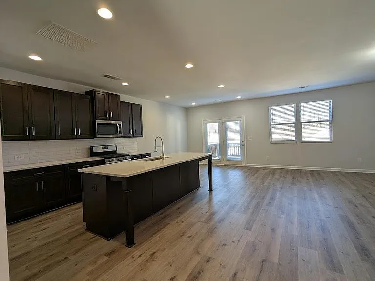 2034 Britt Dr — Photo 34