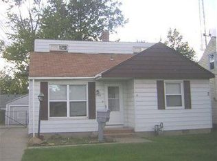 1360 Waverly Rd, Eastlake, OH 44095