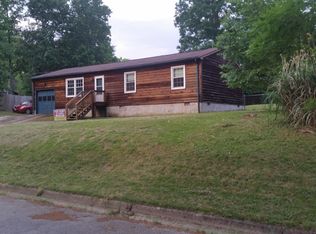 14 Cathy Dr, Newport News, VA 23608