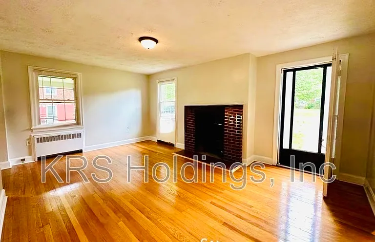 1116 Chestnut Hill Dr — Photo 5
