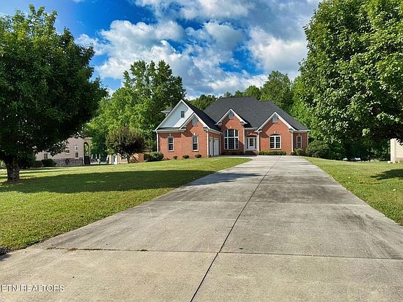 2nd image of 267 Paradise Ln