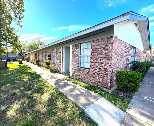 905 N Meadows Dr #A Photo 1