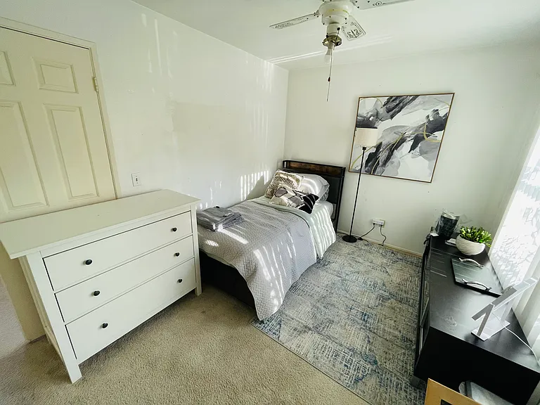 1868 Palisades Dr — Photo 14
