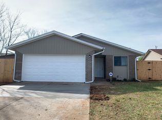 808 NW 104th St, Oklahoma City, OK 73114