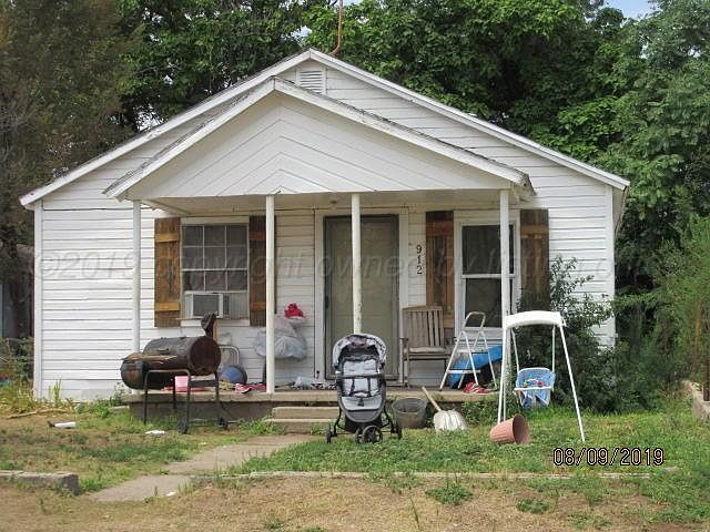 1st image of 912 S Mackenzie Ave