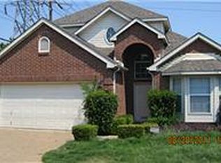 3909 Azure Ln, Addison, TX 75001