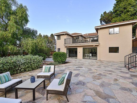2nd image of 1551 Los Altos Dr