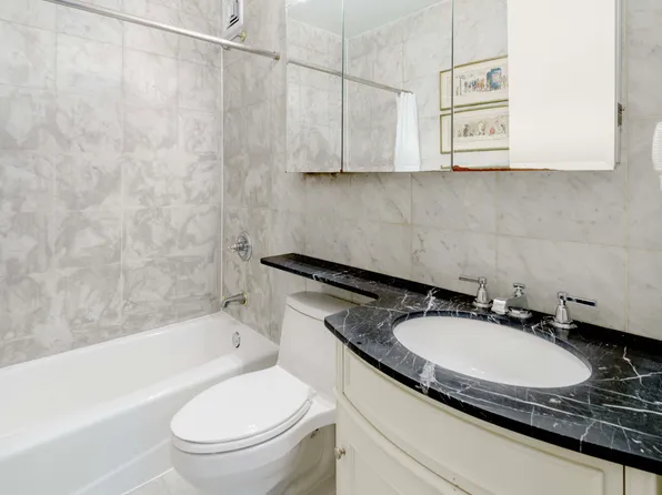 30 West 61st Street image 5 of 5