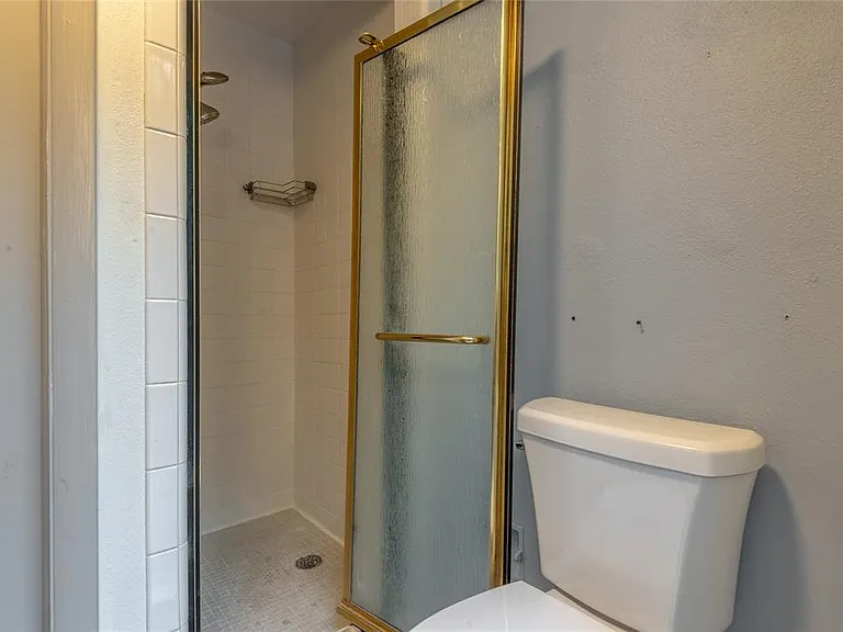 518 Crestover Dr — Photo 17