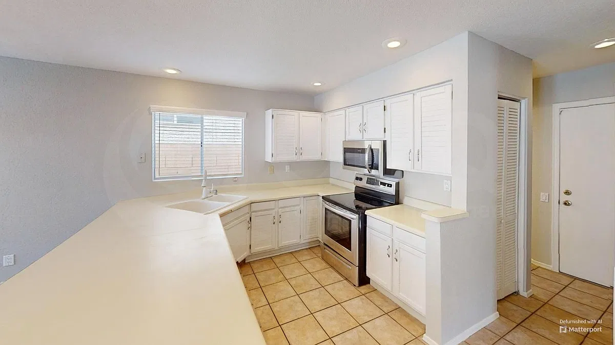 3 bed, 2.5 bath, 1378 sqft, $2,199 — Photo 4