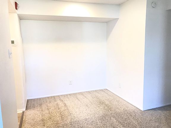 4th image of 3732 Idlebrook Cir #1-204