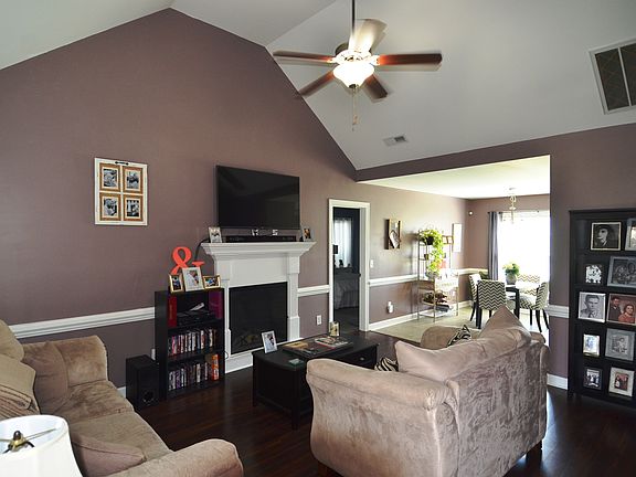 3rd image of 3717 Tifgreen Dr