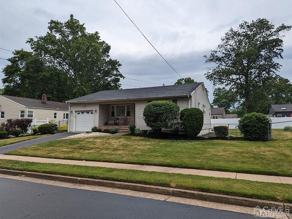 2nd image of 60 Eden Ave