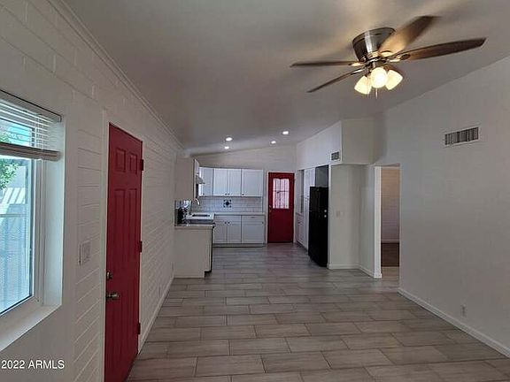 4th image of 1335 W Garden Cir #1335