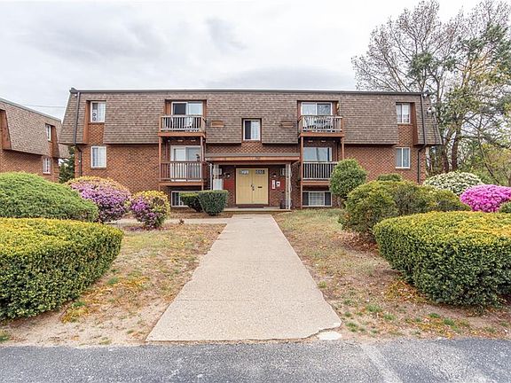 2nd image of 12 Josephine St APT 309