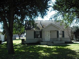 1203 E Fayle St, Baytown, TX 77520