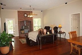 3rd image of 175 Sunnybrook Dr